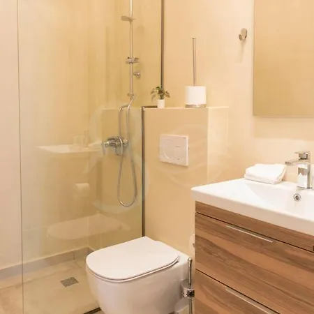 Διαμέρισμα 8 Homes